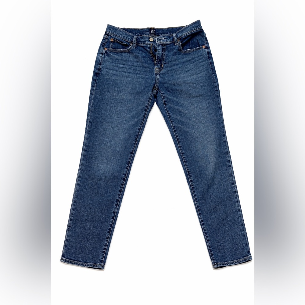 GAP Girlfriend Jeans 4/27 Medium Wash Straight Relaxed Fit Women’s Denim
